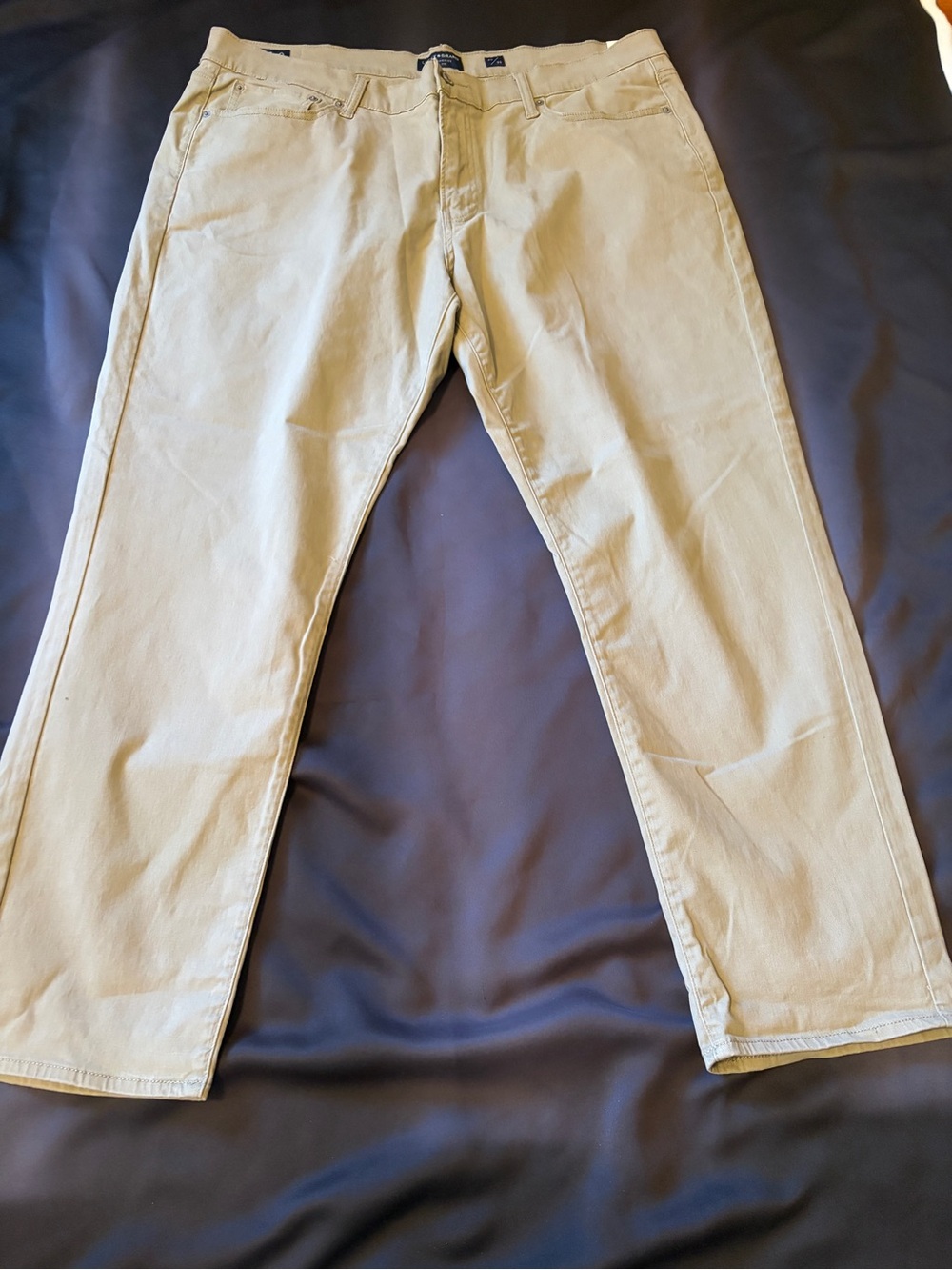 Lucky Brand Men's Tan Chino Pants